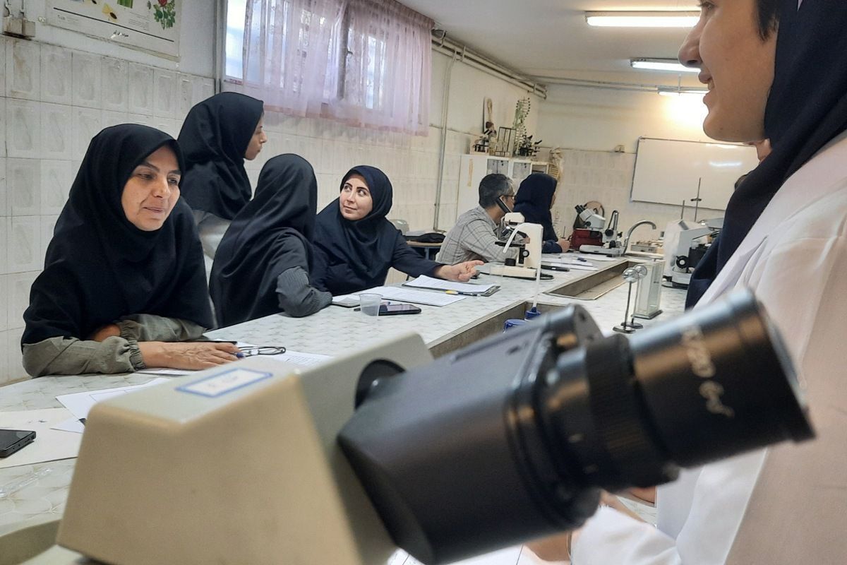 نمایش توانمندی‌های علمی دانش‌آموزان شهریار در جشنواره خوارزمی، محور علوم آزمایشگاهی