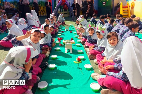 جشن قرآن و آموزش روان‌خوانی قرآن کریم در پیش دبستانی آشیانه 