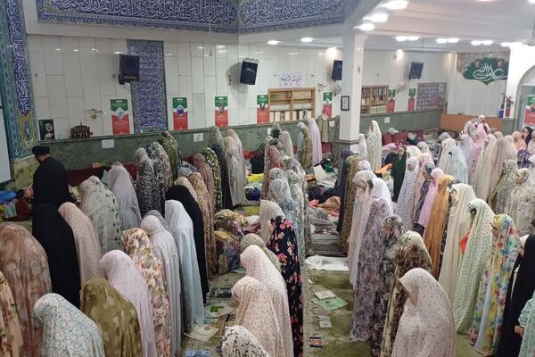 حضور دانش‌آموزان معتکف ناحیه دو شهرری در جلسات بصیرتی