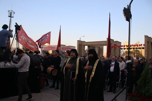 استقبال باشکوه مجاوران امام مهربانی‌ها از میهمانان بیست و دومین اجلاسیه بین‌المللی پیرغلامان حسینی در مشهد