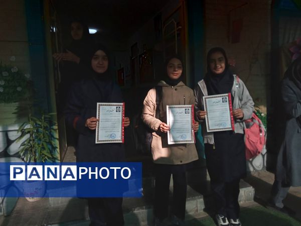 جشن  روز دانش آموز در دبیرستان دخترانه وکیلی 3(یغمای نیشابوری)