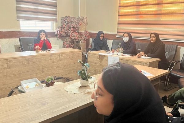 همیار معلم، یاری دهنده دبیر در جریان یادگیری و پیگیری کننده جریان آموزش