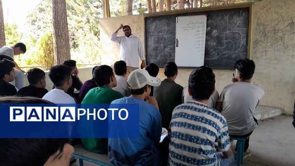 کلاس حل مسئله و اتاق فکر برای دانش آموزان متوسطه اول و دوم 