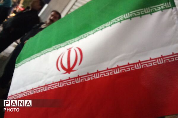 مردم دلتنگ رهبر امت اسلام، حضرت آیت الله خامنه‌ای