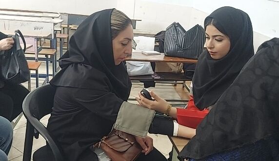 کانکس دارویی و دندانپزشکی رایگان در دبستان پرورش محمدشهر