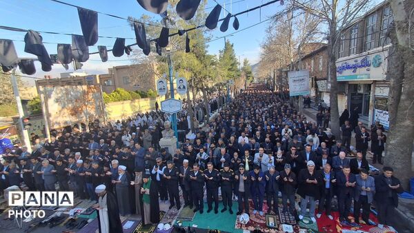 نماز عید فطرجشن پایان یک ماه بندگی شهرستان سلسله