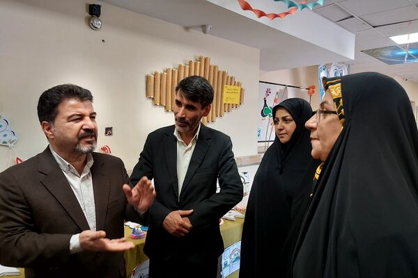 افتتاحیه پویش سلامت دهان و دندان و اجرای طرح وارنیش فلوراید در منطقه کهریزک 