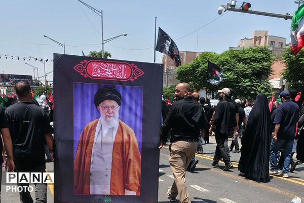 روایت عشق و وفاداری در بدرقه شهدا