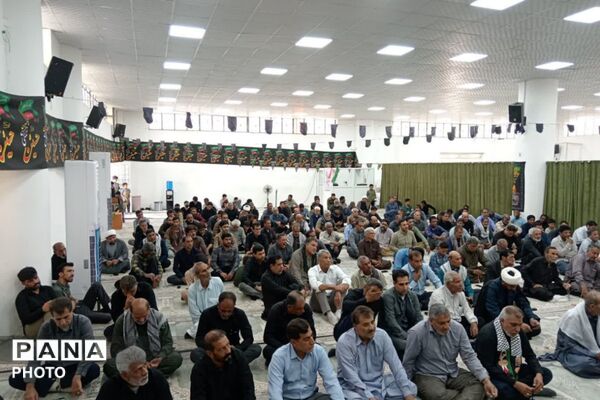 اقامه نماز جمعه رودبار جنوب با حضور پرشور مردم ولایی این شهرستان