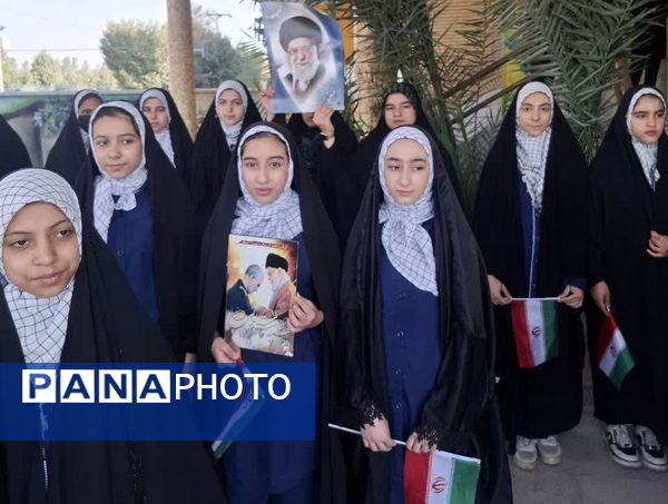  یادواره شهدای مقاومت در دبیرستان بهار آزادی فلاورجان