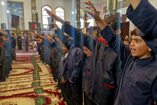 آیین عزاداری نو گلان فاطمی؛ از مسیر مدرسه میثاق تا مسجد امام حسن مجتبی (ع) فشافویه