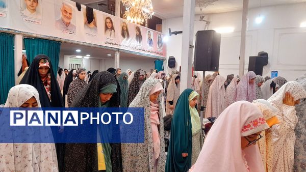 نخستین روز اعتکاف دانش‌آموزی ناحیه ۳ کرج در مسجد حضرت خدیجه(س)