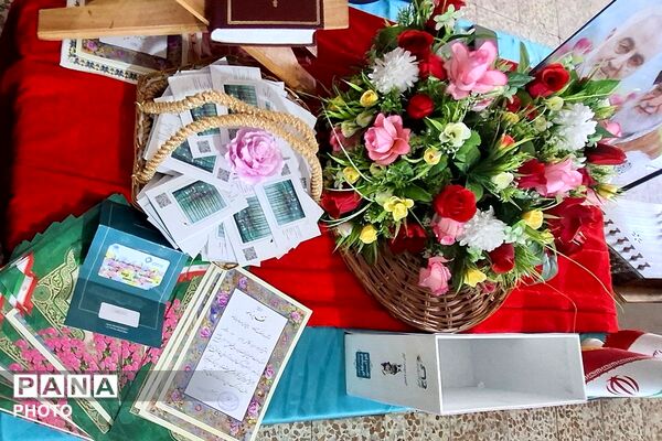 طنین نوای قرآن و هنر در دبستان ملاصدرا ،تجلیل از سفیران نماز تا برترین‌های پرسش مهر