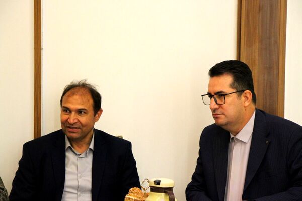  تکریم بازنشستگان در تالار مهستان شهرستان سملقان