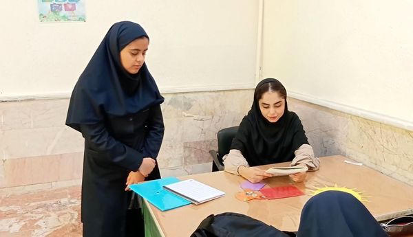 مشارکت دانش آموزان در اداره مدرسه با اجرای طرح مدام