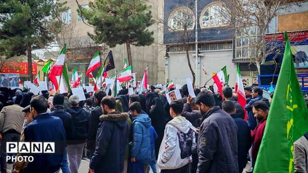 حضور حماسی مردم در راهپیمایی روز قدس در نیشابور 