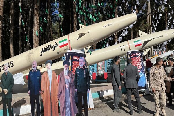 گلزار شهدای کرمان در ششمین سالگرد شهادت سردار دلها، حاج قاسم سلیمانی
