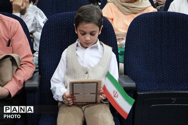 جشن شکوفه‌ها در مدارس سما؛ آغاز سال تحصیلی با یاد شهدای دانش‌آموز
