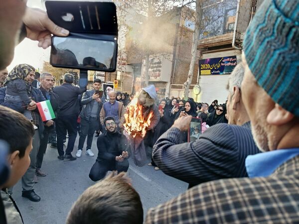 راهپیمایی میثاق با ولایت و محکوم نمودن اغتشاشات گروه های تروریستی در کاشمر