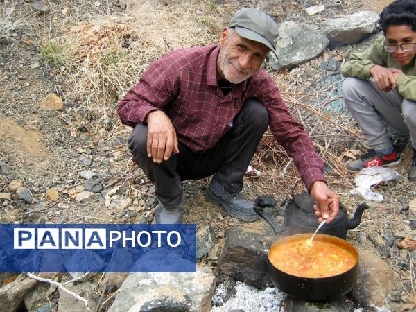 مرحله سوم اردو کوه نوردی بهاری هنرستان شهید دیواندری