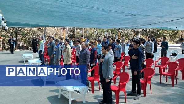مراسم روز تکریم از دانش‌آموزان فعال خراسان رضوی ویژه پسران