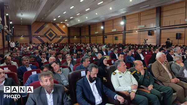 جشن روز معلم با حضور معاون پرورشی و فرهنگی وزیر آموزش و پرورش