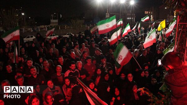 مراسم تشییع پیکر مطهر شهید محمدحسین عزیزی و مادر بزرگوارشان