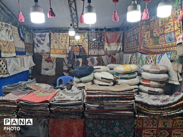 ششمین نمایشگاه صنایع دستی و گلاب گیری شهر کرج 