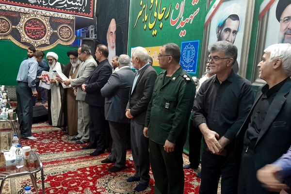 بزرگداشت سالروز شهادت شهیدان رجایی و باهنر و یادبود شهدای خدمت در ورامین 