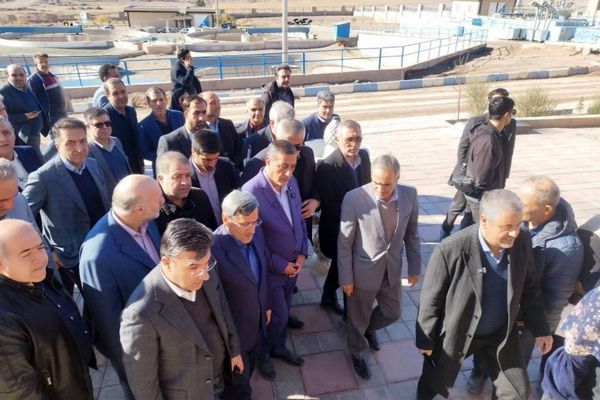 بازدید معاون اجرایی رئیس‌جمهور از طرح فاضلاب پرند