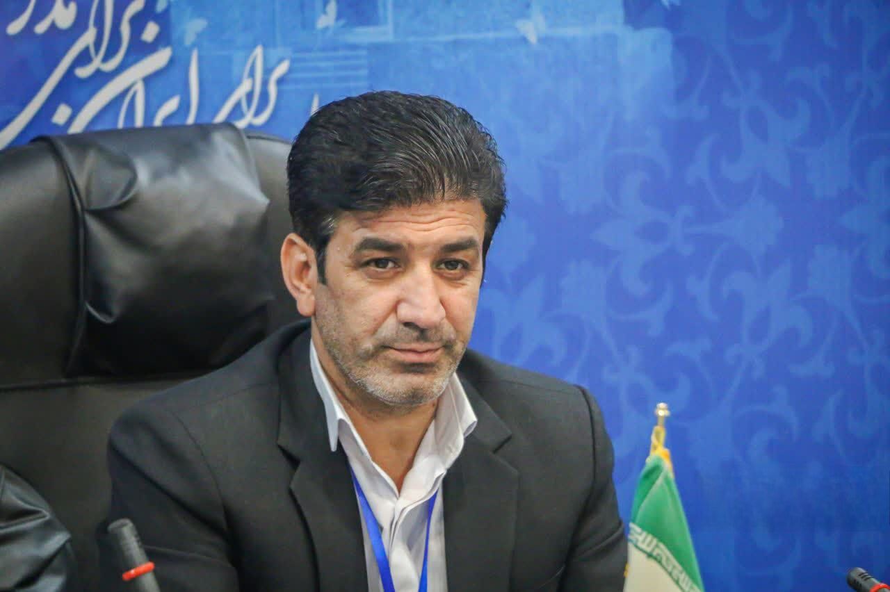 اقامه نماز؛ اولویت نخستِ مدرسه تراز انقلاب اسلامی است
