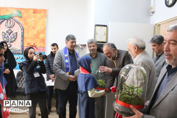 بازدید مدیرکل آموزش و پرورش خراسان رضوی از حوزه معاونت پرورشی و فرهنگی 