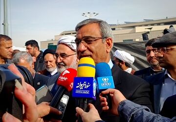 مردم ستون اصلی انقلاب‌اند 