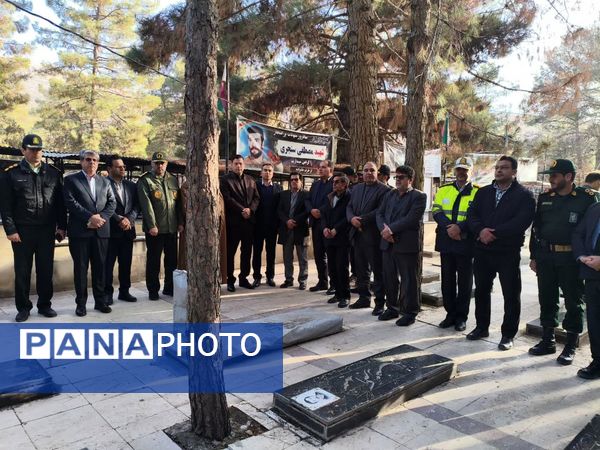 به صدا در آمدن زنگ انقلاب در مدارس اسلام آباد غرب 