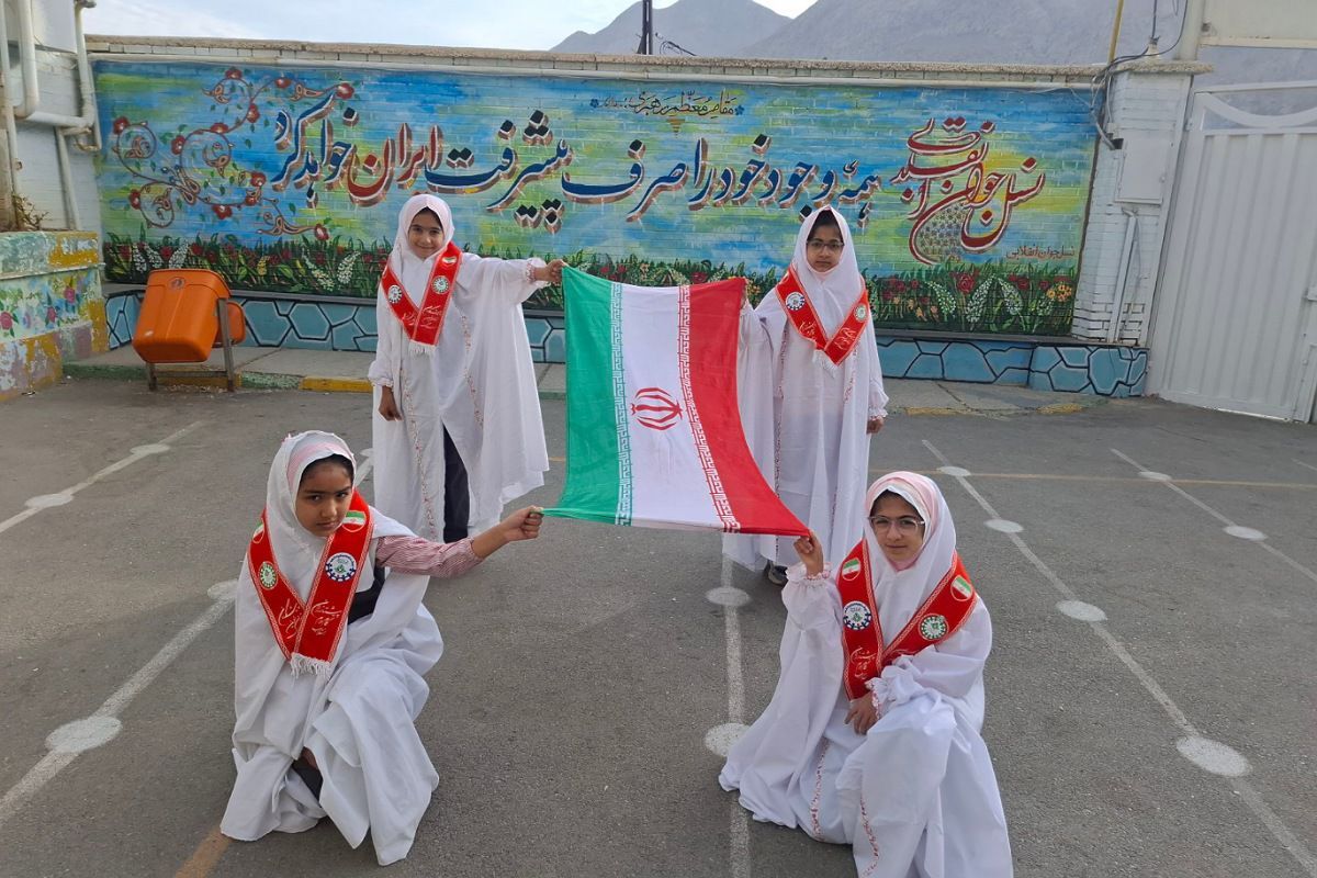 در مسیر پرورش نسل انقلابی؛ مراسم صبحگاهی تشکیلاتی در فیروزکوه جان گرفت