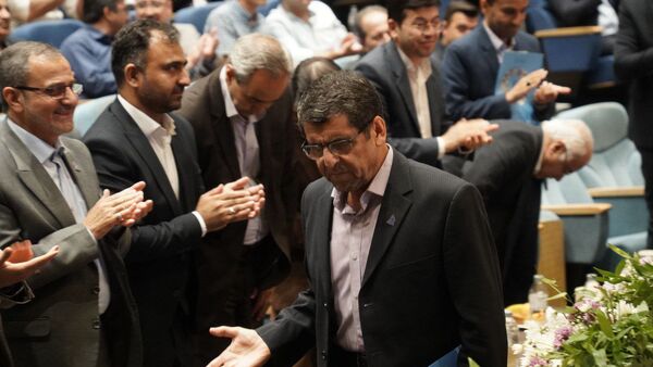 آیینه‌ تلاش کارمندان دانشگاه فردوسی مشهد(۲)