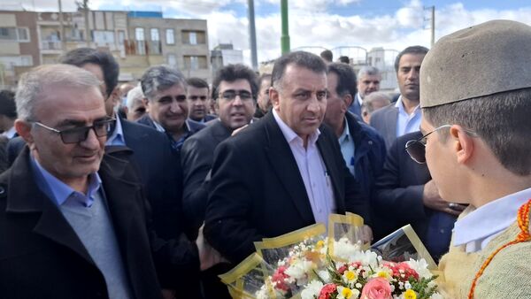 بهره‌برداری از بزرگترین چمن مصنوعی دانش‌آموزی در کهگیلویه و بویراحمد