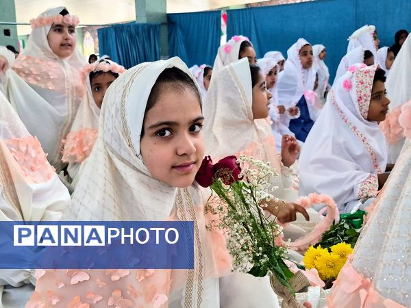 آیین سپیدپوشان؛ جشن تکلیف دختران عنبرآباد