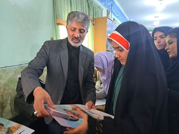 جلسه توجیهی مسئولان هیات‌های دانش‌آموزی در شهرستان ملارد