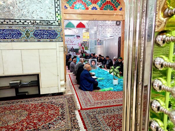 غبارروبی مزار امامزاده سید حمزه کاشمر 