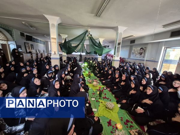 وقتی دبیرستان شهید همت بوی غربت حضرت مادر گرفت