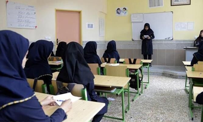 معلمان معماران تمدن و پرورش دهندگان نسل آینده هستند