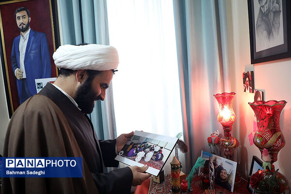 دیدار معاون پرورشی و فرهنگی وزارت آموزش و پرورش با خانواده شهید آرمان علی‌وردی