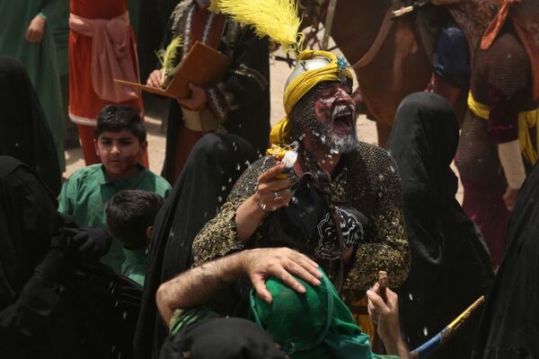 مراسم خیمه سوزی هیات «خیام الحسین» در قم