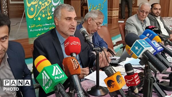 نشست خبری مدیرکل کمیته امداد امام خمینی (ره) با خبرنگاران و اصحاب رسانه