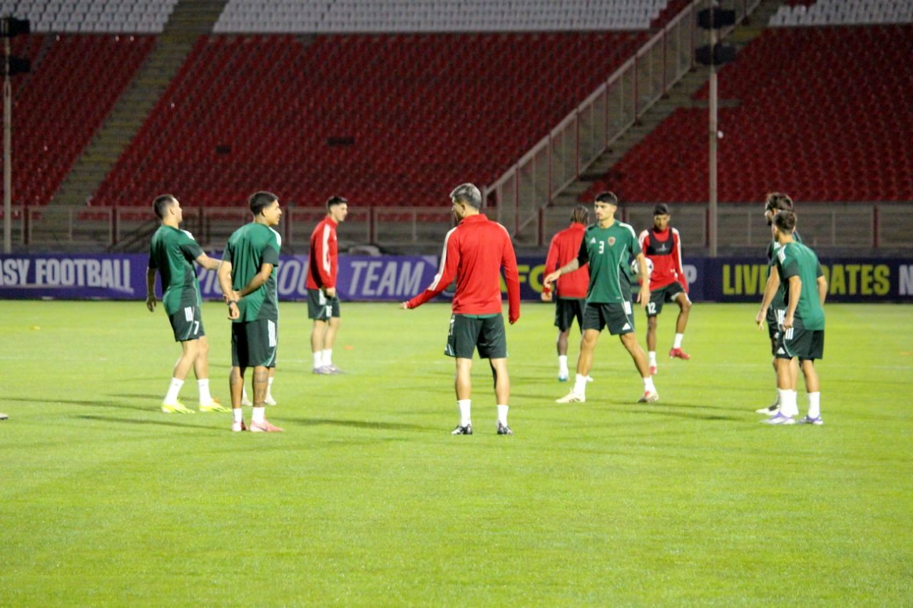 تمرین پیش از بازی با تراکتور تیم الوحده امارات