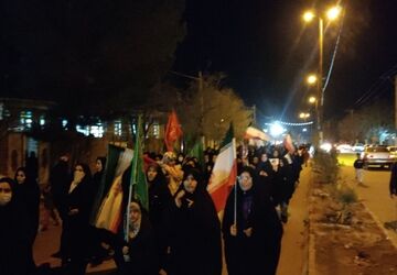 حضور پرشور مردم کوهنانی در راهپیمایی شبانه 