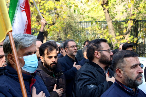 تشییع و تدفین پیکر شهید گمنام در اداره‌کل آموزش و پرورش تهران