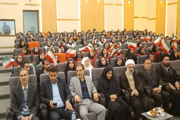 صدای زنگ انقلاب برای آغاز جشنی دوباره
