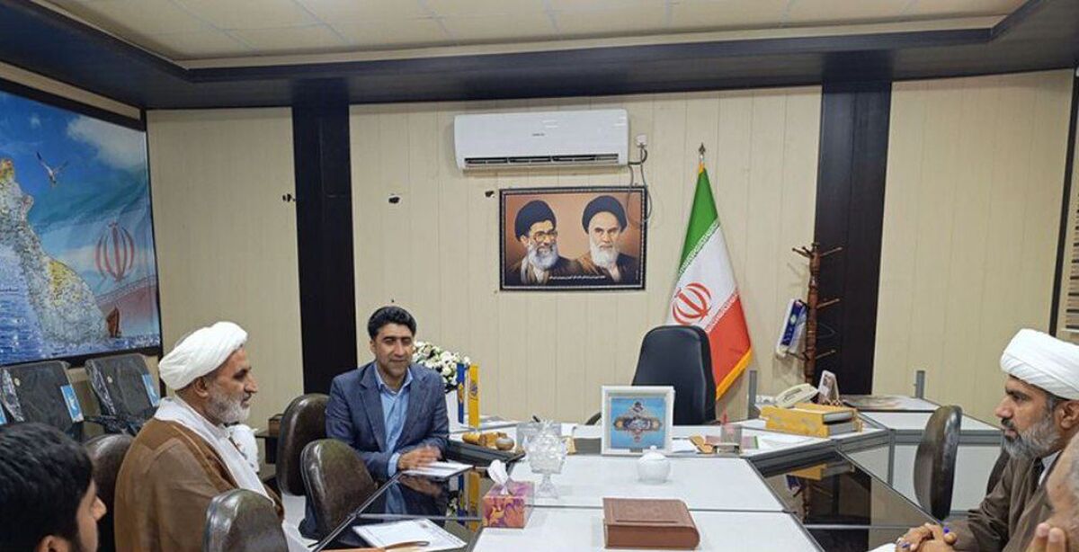 جلسه هم‌افزایی آموزش و پرورش و حوزه‌های علمیه هرمزگان برای راه‌اندازی کانون طلاب برگزار شد